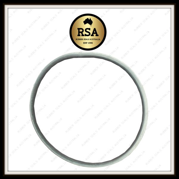 Rear Centre Screen Seal (1) suits Commer Karrier Bantam